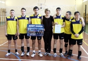 команда БАК (тренер Татьяна Валиева) заняла третье место в зональных играх в Альметьевске